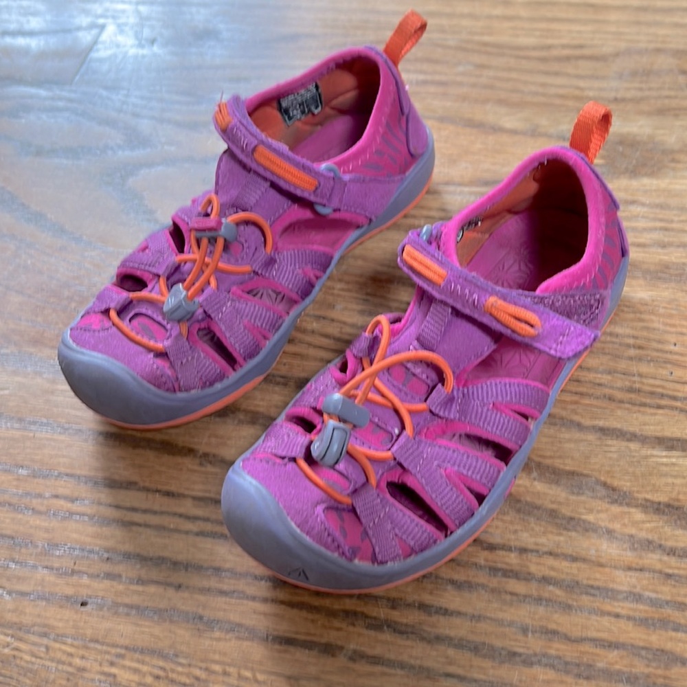 Keen girls sandal shoes pink purple size 12